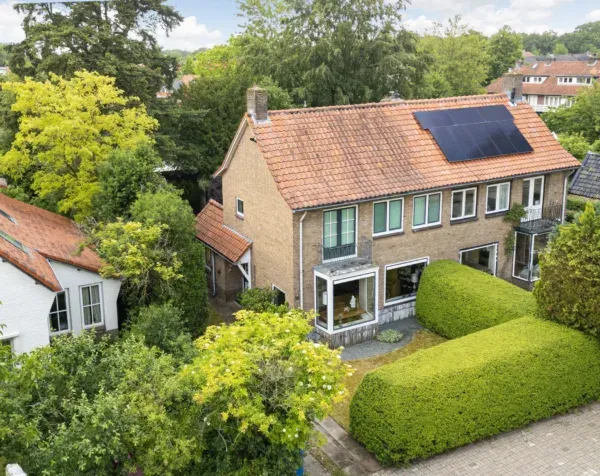 Twee-onder-één-kap te koop: Balistraat 30, Indische Buurt Amersfoort