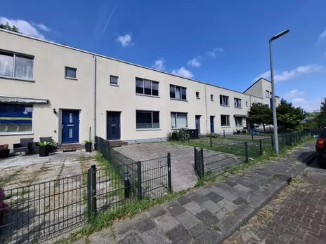 Tussenwoning te koop: Banckertstraat 13, Van Ewijckstraat en omgeving Dordrecht