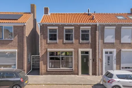 Twee-onder-één-kap te koop: Banckertstraat 6, 't Zand Middelburg