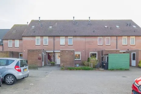 Tussenwoning te koop: Bandholm 130, Hoofddorp Bornholm Oost Hoofddorp