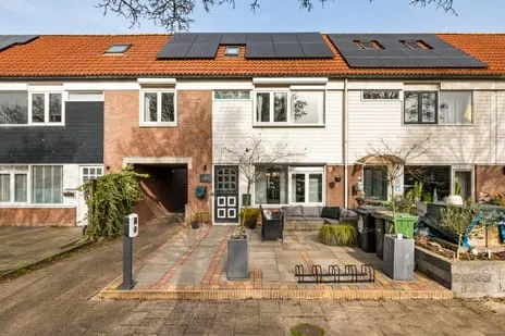 Tussenwoning te koop: Bandijk 97, De Graeffweg en omgeving Purmerend