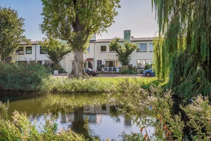 Tussenwoning te koop: Bangkasingel 46, Vlaardingen