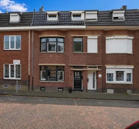 Tussenwoning te koop: Barbarastraat 21, Bleijerheide Kerkrade