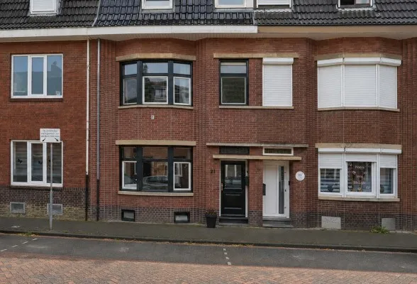 Tussenwoning te koop: Barbarastraat 21, Kerkrade