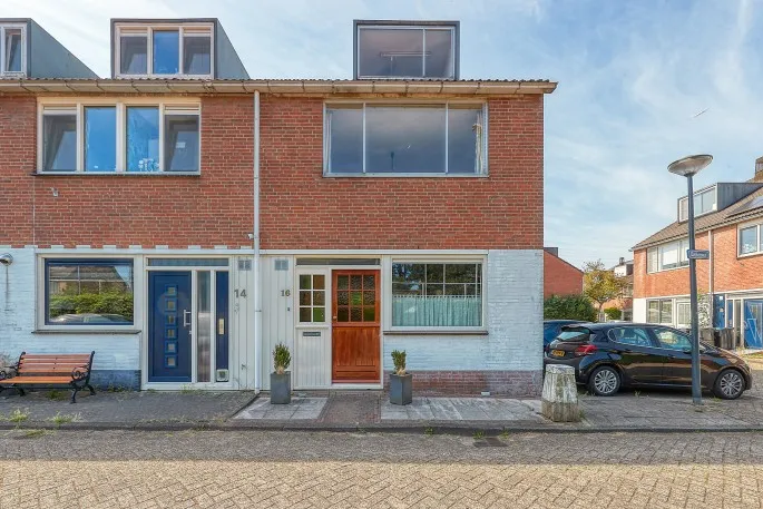 Hoekwoning te koop: Barkenwal 16, Zijlwijk-Zuid Leiden