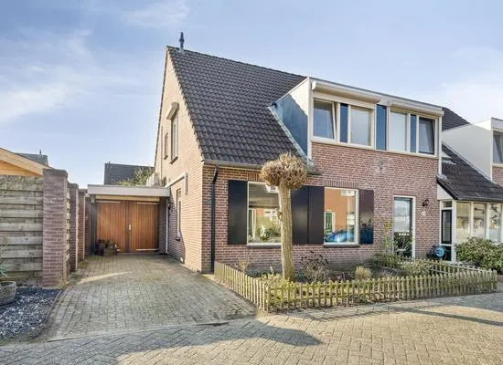 Hoekwoning te koop: Barlhezestraat 36, Stokkum Stokkum