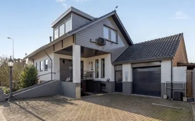 Vrijstaande woning te koop: Barneveldsestraat 1, Renswoude Renswoude