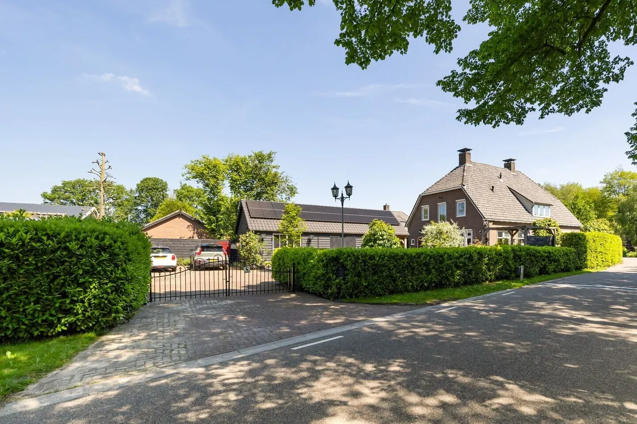 Vrijstaande woning te koop: Barneveldseweg 141, Nijkerk