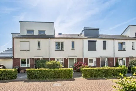 Tussenwoning te koop: Baron De Coubertinlaan 92, Hoofddorp Floriande Oost Hoofddorp