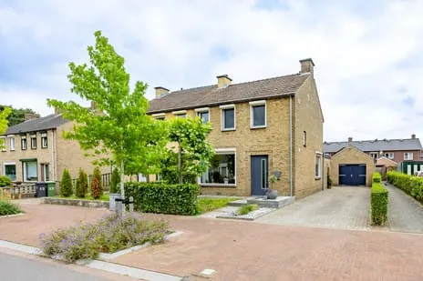 Twee-onder-één-kap te koop: Baron de Liedelstraat 10, Nieuw-Bergen Kern Bergen (Li)