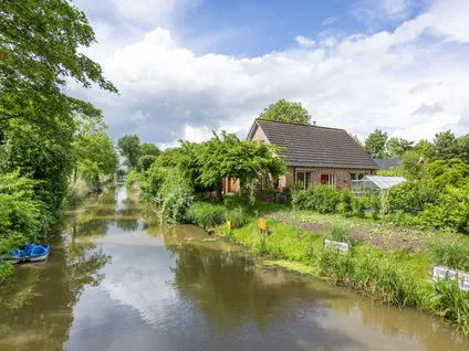 Vrijstaande woning te koop: Baron Van Asbeckweg 35, Warfhuizen Warfhuizen