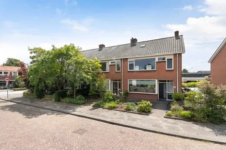 Terraced house for sale: Baron van Boetzelaerlaan 4, Dubbeldam-Noord Dordrecht