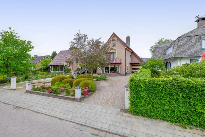 Vrijstaande woning te koop: Baron van Nagellstraat 30, Zeeheldenwijk Voorthuizen