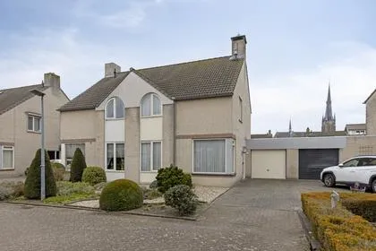 Tussenwoning te koop: Baron van Leefdaelstraat 66, Donk Beek En Donk