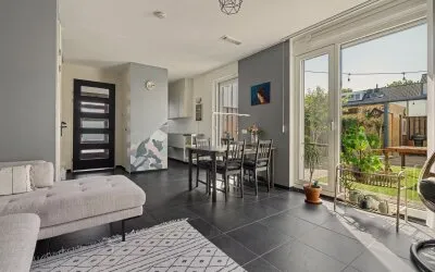 Tussenwoning te koop: Barones van Voorst tot Voorsthof 8, Braakhuizen-Zuid Geldrop