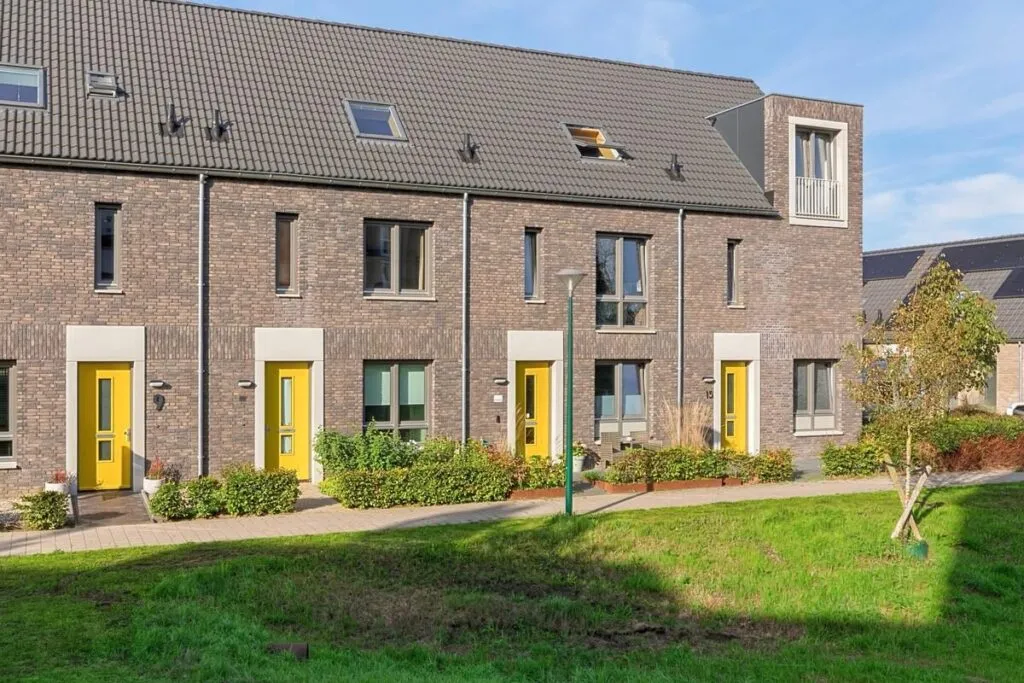 Tussenwoning te koop: Baronesstraat 13, Grave