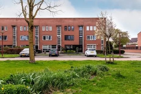 Tussenwoning te koop: Baronie 11, Landstrekenwijk West Lelystad