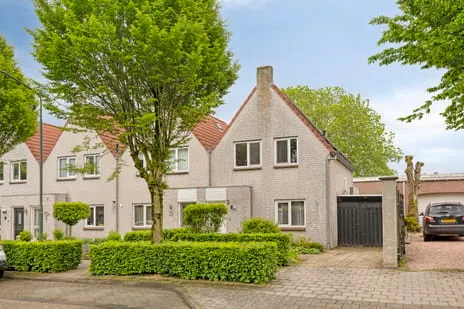 Hoekwoning te koop: Baronielaan 2, Zuidoost Alphen Alphen (Nb)