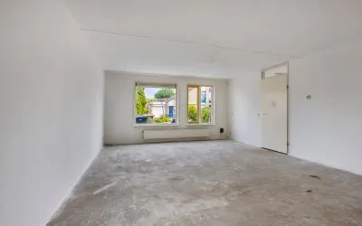 Tussenwoning te koop: Baronielaan 23, Emmeloord-de Erven Emmeloord