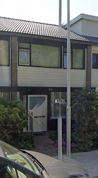 Tussenwoning te koop: Baronielaan 35, Eindhoven
