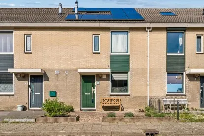 Tussenwoning te koop: Baroniestraat 18, Landgoederenbuurt Noord Almere