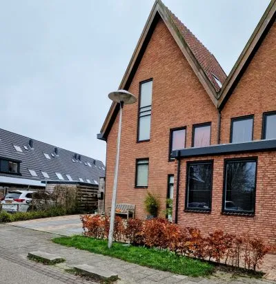 Twee-onder-één-kap te koop: Baronpeerlaan 8, Vleuterweide-Zuid Vleuten