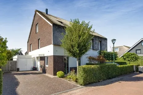 Semi-detached for sale: Bart van der Lecklaan 11, Blaricummermeent Blaricum