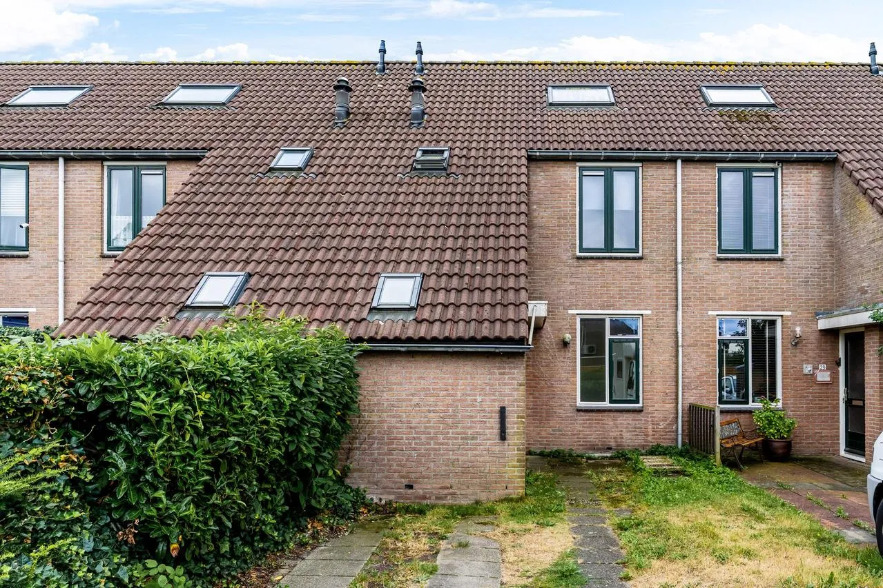 Tussenwoning te koop: Barten 27, Heerenveen