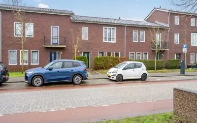 Tussenwoning te koop: Bartholomeuslaan 18, De Venen Centrum Nootdorp