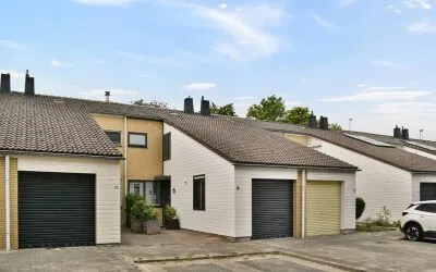 Tussenwoning te koop: Bartokstraat 24, Rhoon-Centrum Rhoon