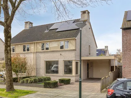 Twee-onder-één-kap te koop: Bartokstraat 32, Plein 3 Schijndel