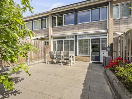 Tussenwoning te koop: Bartókstraat 7, Zonnemaat Zevenaar