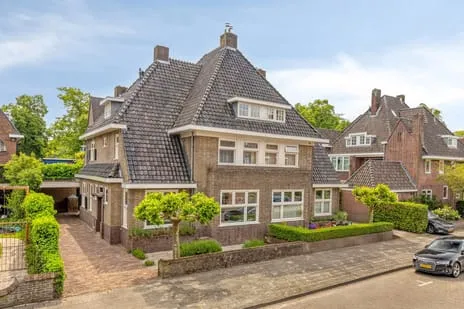 Twee-onder-één-kap te koop: Baselaarsstraat 21, Binnenstad oost 'S-Hertogenbosch