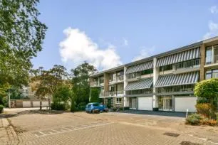 Tussenwoning te koop: Basilicumhof 40, Duivendrecht