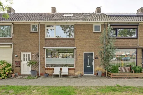 Tussenwoning te koop: Basiusstraat 8, Heerhugowaard