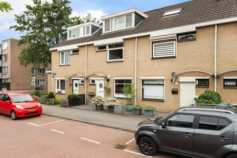 Tussenwoning te koop: Basrastraat 25, Oosterflank Rotterdam
