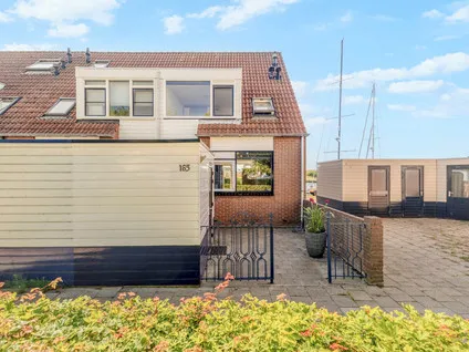 Hoekwoning te koop: Bassingracht 165, Grachtengordel Den Helder