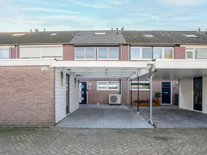 Tussenwoning te koop: Basstraat 130, Eeuwsels Helmond
