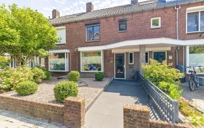 Terraced house for sale: Bastionstraat 26, Brabantpark Breda