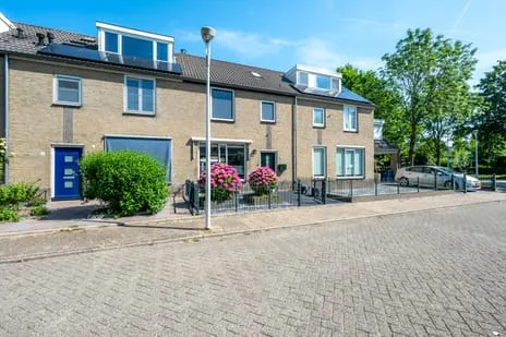 Terraced house for sale: Batavenpoort 3, Poorten Houten