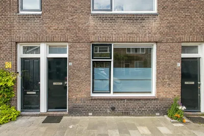 Apartment for sale: Bataviastraat 8, Laan van Nieuw-Guinea, Spinozaweg e.o. Utrecht