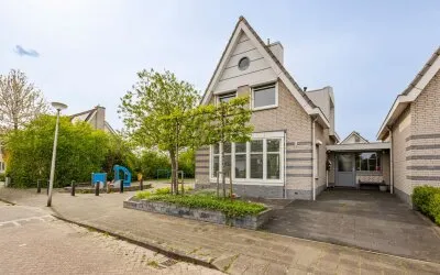 Twee-onder-één-kap te koop: Batelier 18, De Grienden Sliedrecht