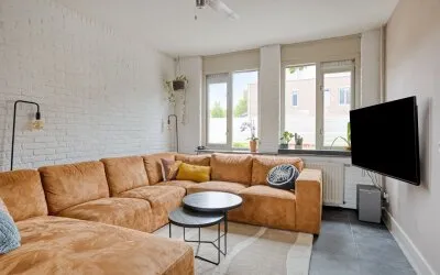 Tussenwoning te koop: Batenburglaan 130, Gesworen Hoek West Tilburg