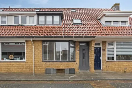 Tussenwoning te koop: Bavinckstraat 30, Kampen-Zuid Kampen