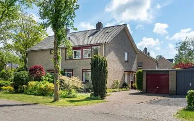 Twee-onder-één-kap te koop: Bayershoffweg 76, Oud West Heiloo