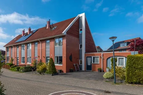Hoekwoning te koop: Bazillehof 79, Kersenboogerd-Zuid - Buurt 33 06 Hoorn