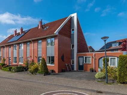 Hoekwoning te koop: Bazillehof 79, Kersenboogerd-Zuid - Buurt 33 06 Hoorn
