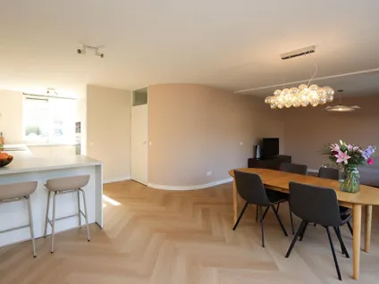 Tussenwoning te koop: Beatlesweg 11, Muziekwijk N.-Zuidwest Almere