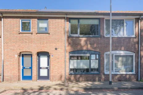 Tussenwoning te koop: Beatrixhof 9, Nassaubuurt Tilburg