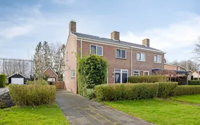 Twee-onder-één-kap te koop: Beatrixlaan 12, Zuidbroek Zuidbroek